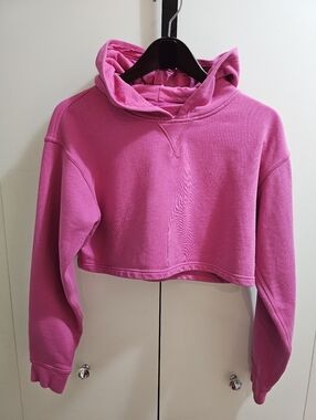 Lululemon All Yours Cropped Hoodie Sonic Pink – Size 8